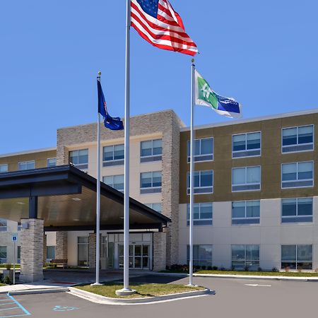 Holiday Inn Express & Suites Farmington Hills - Detroit By Ihg Eksteriør billede