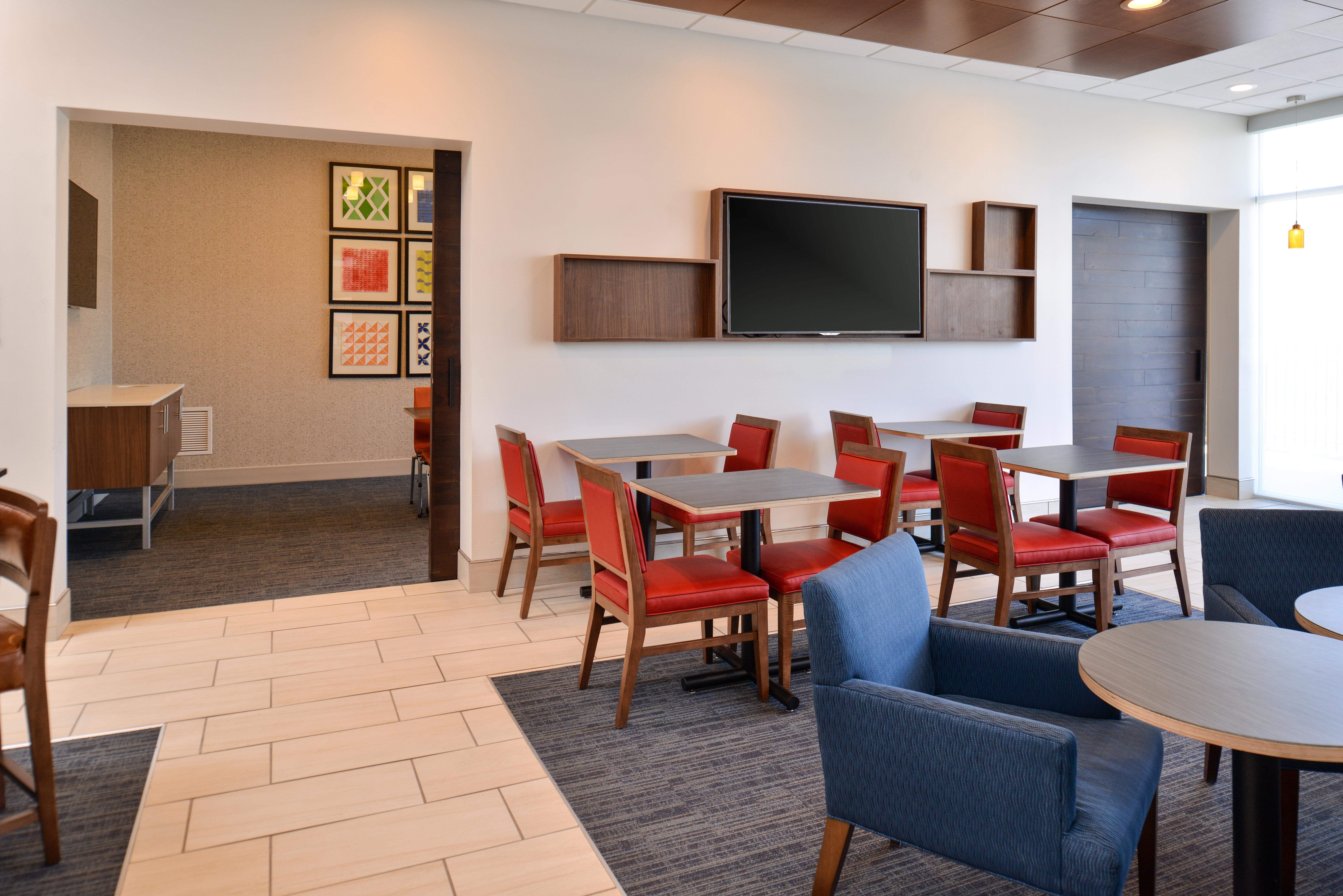 Holiday Inn Express & Suites Farmington Hills - Detroit By Ihg Eksteriør billede